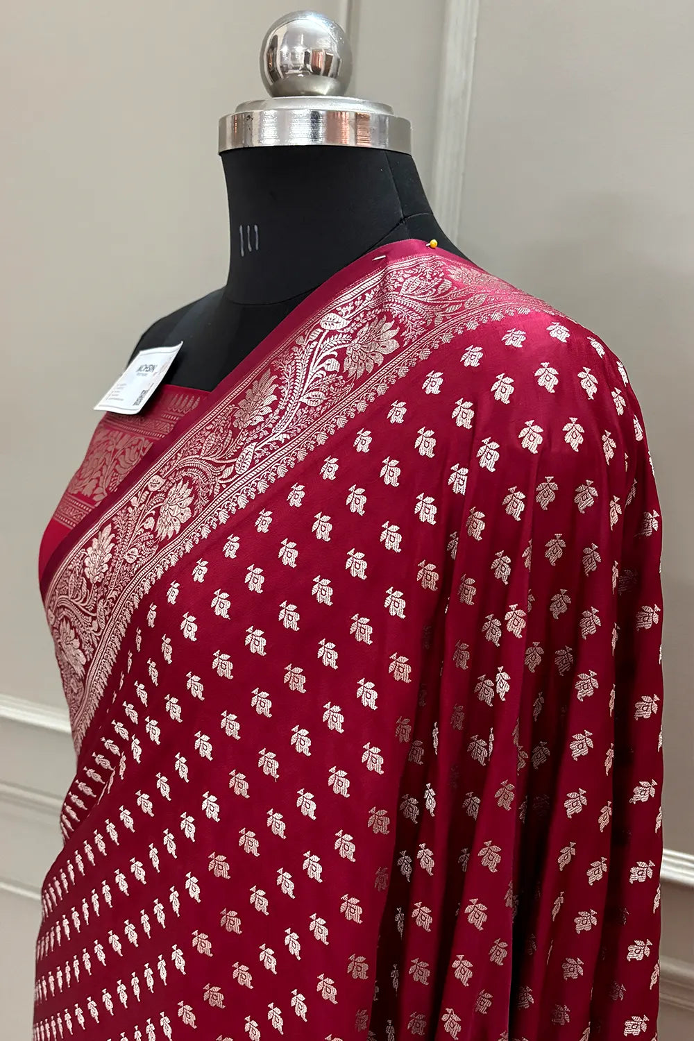 Maroon Chunni Buti Katan Silk Banarasi Saree