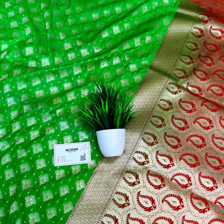 Green and Red Contrass Crepe Silk Banarasi Saree