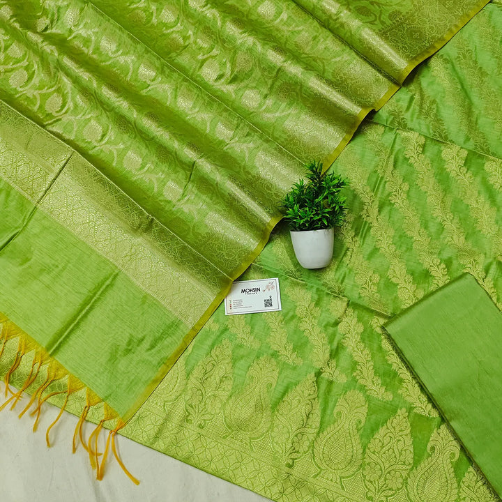 Pista Kalgha Laheriya Banarasi Silk Suit