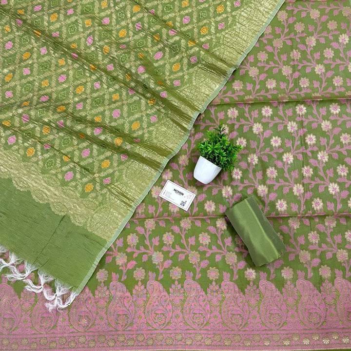 Mehendi Pakki Jaal Crush Cotton Silk Banarasi Suit