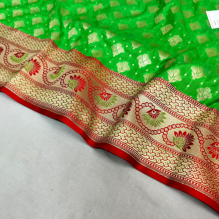 Green and Red Contrass Crepe Silk Banarasi Saree