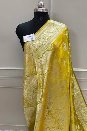 Pista Tirchi Daal Katan Silk Banarasi Saree