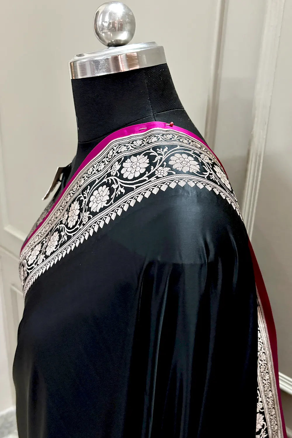 Black Plain Zari Katan Silk Banarasi Saree