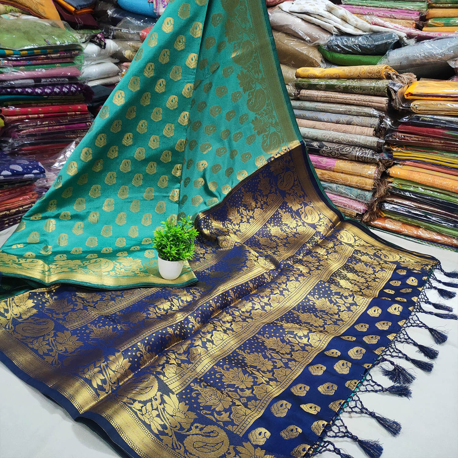 Latest Kanchipuram Sarees Patli Pallu Style Online Shopping | Million  Designs | SPS - YouTube