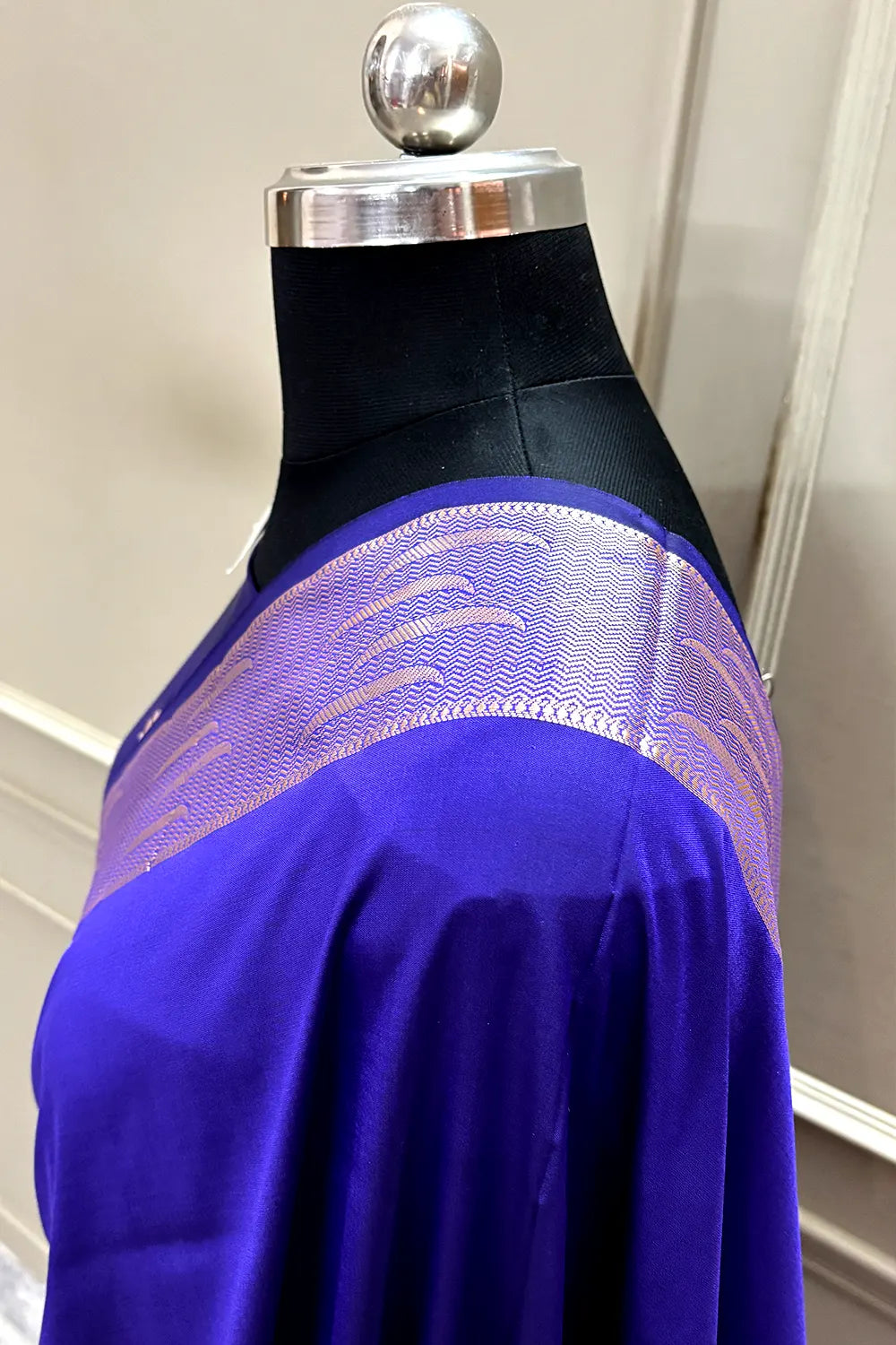 Auda Kalyug Plain Satin Silk Banarasi Saree