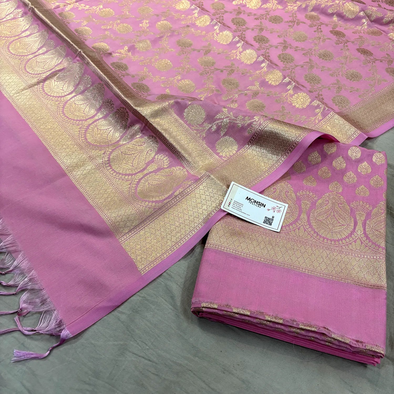 Baby Pink Gumbad Buti Katan Silk Banarasi Suit