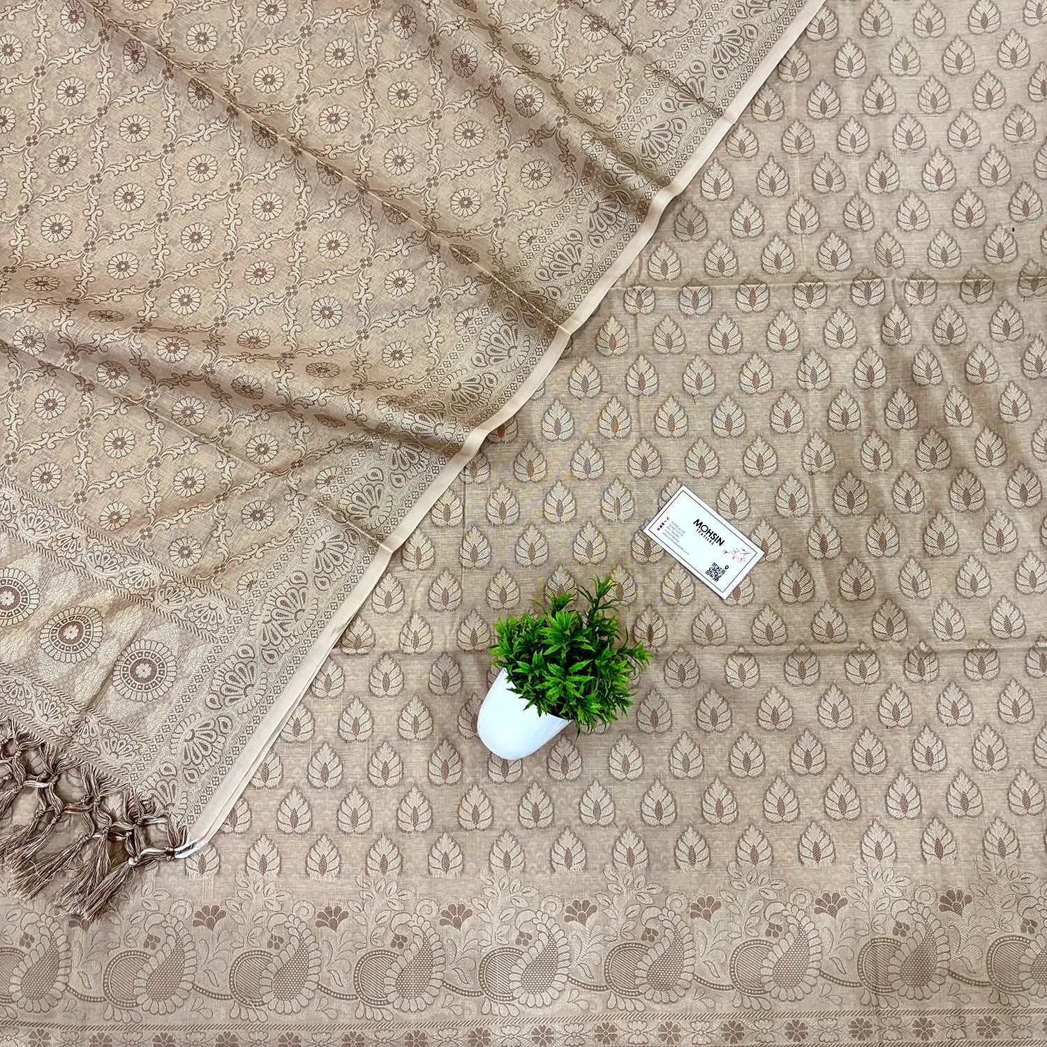 Beige Kacchi Carry Patta Cotton Silk Banarasi Suit