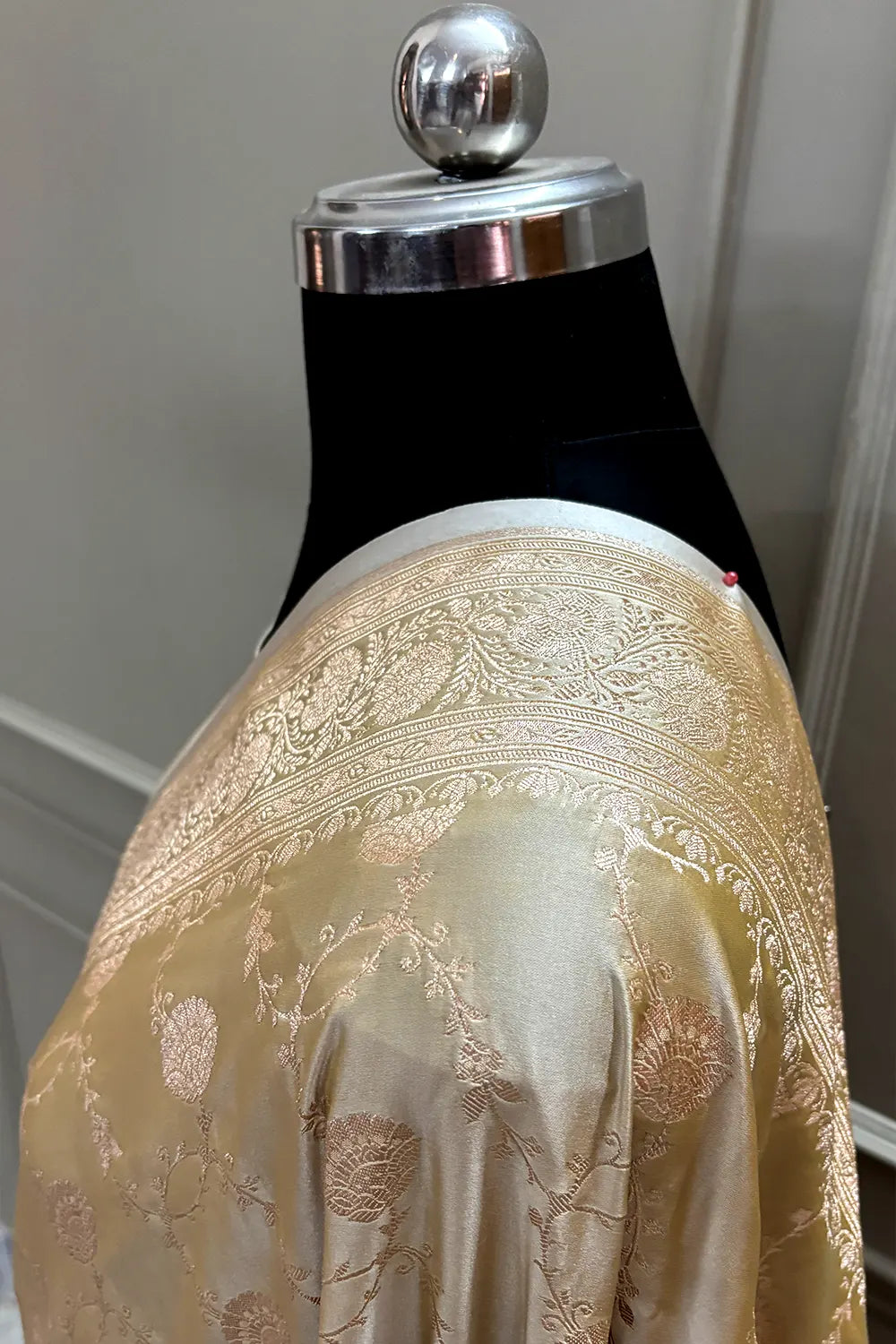 Beige Ropeway Jaal Katan Mashru Silk Banarasi Saree