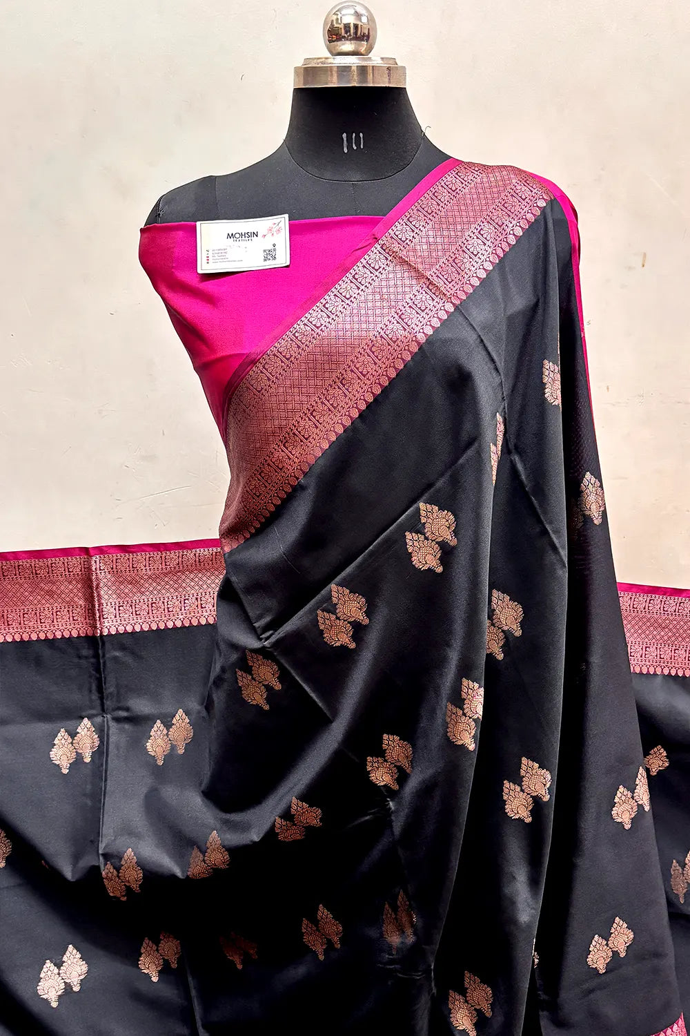Black and Pink Zari Semi Katan Silk Banarasi Saree