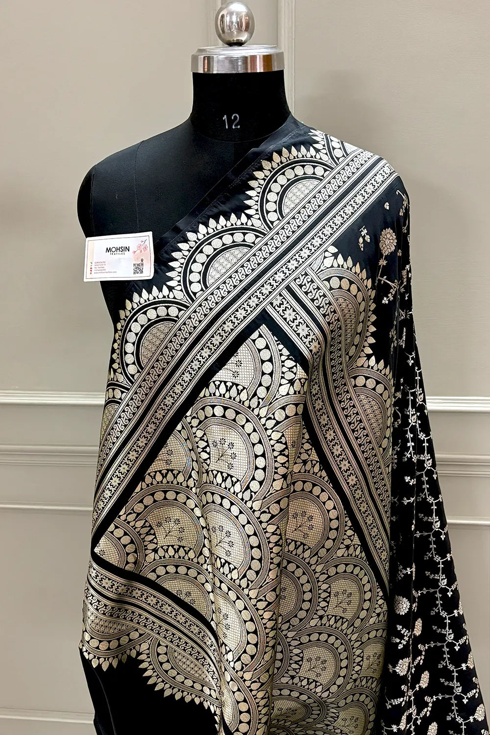 Black Quantum Jaal Katan Silk Banarasi Saree