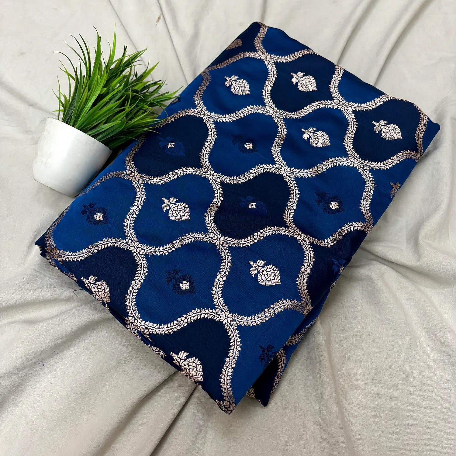 Dark Firozi Ghulam Buti Katan Silk Banarasi Saree