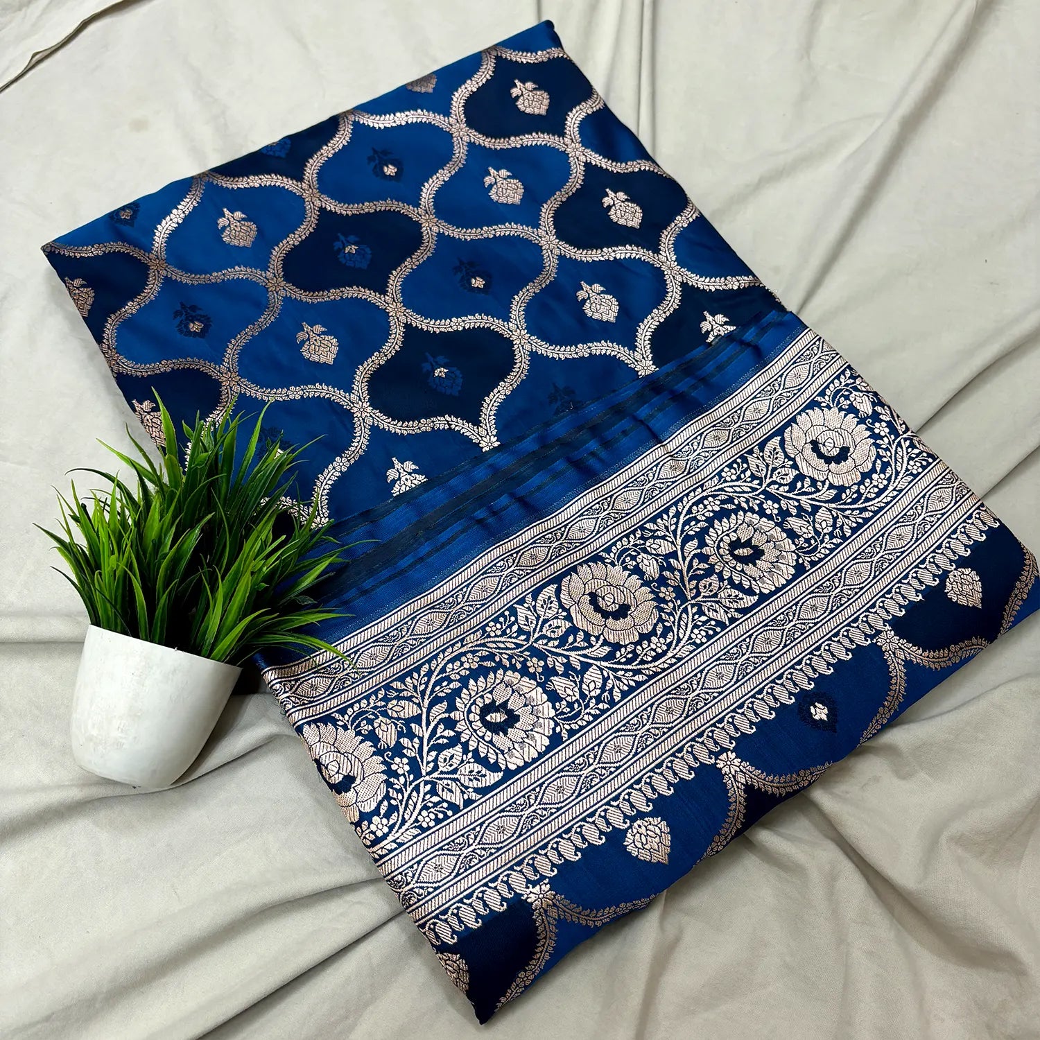 Dark Firozi Ghulam Buti Katan Silk Banarasi Saree