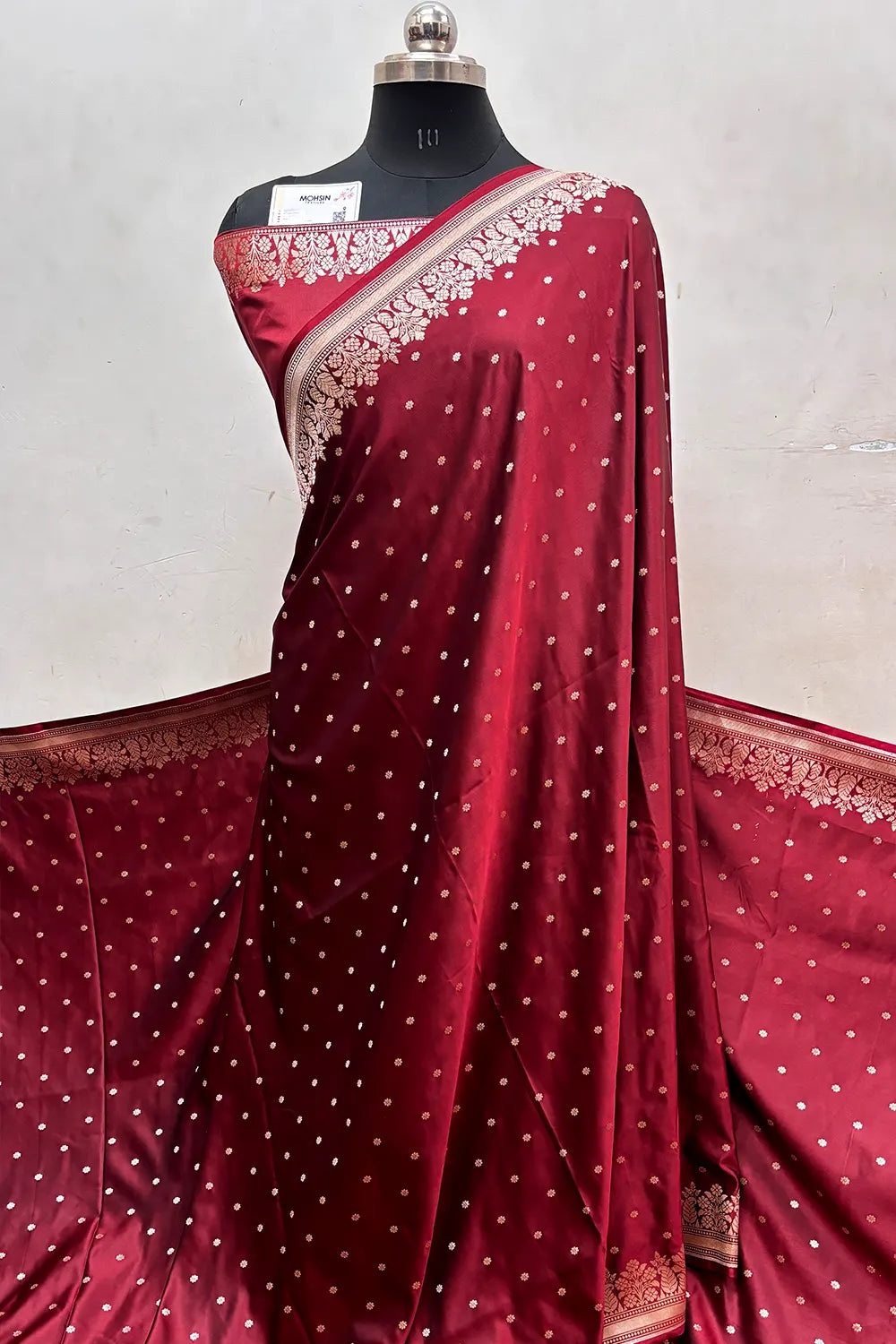 Dark Maroon Hawahawai Buti Katan Silk Banarasi Saree
