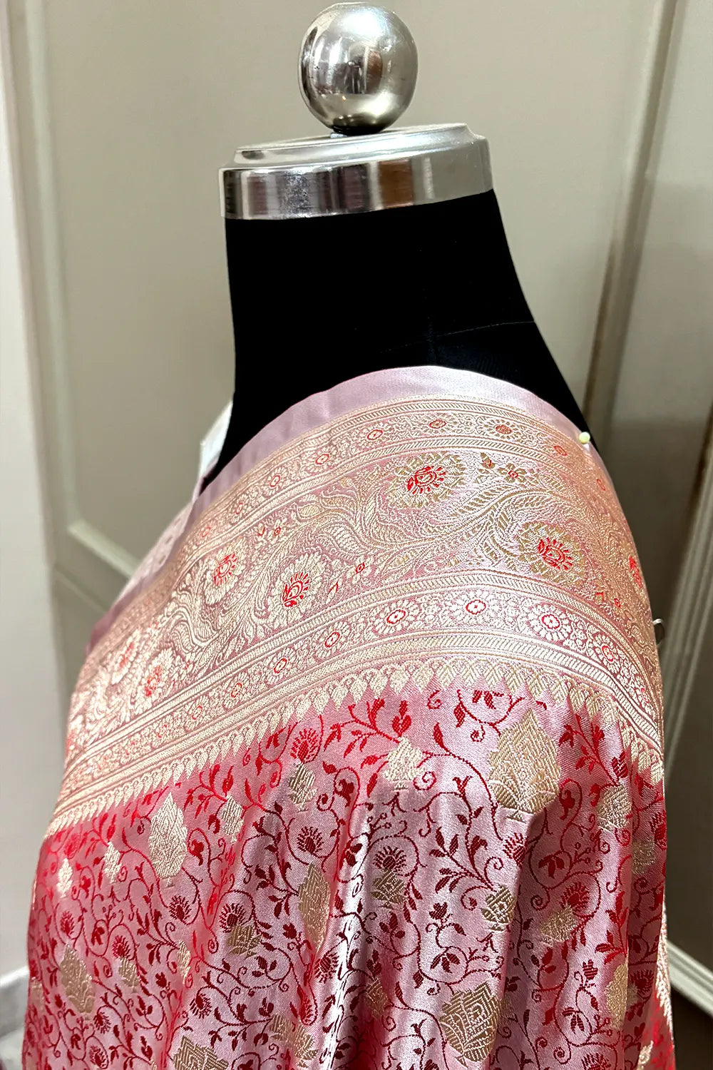 Dusty Pink Chunni Munni Buti Katan Silk Banarasi Saree