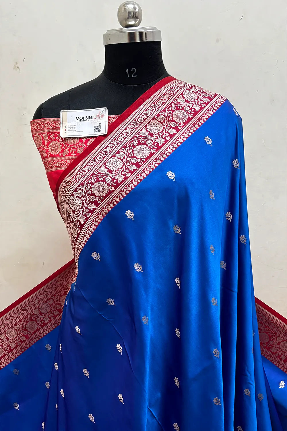 Firozi and Pinkish Red Lily Buti Katan Mashru Silk Banarasi Saree