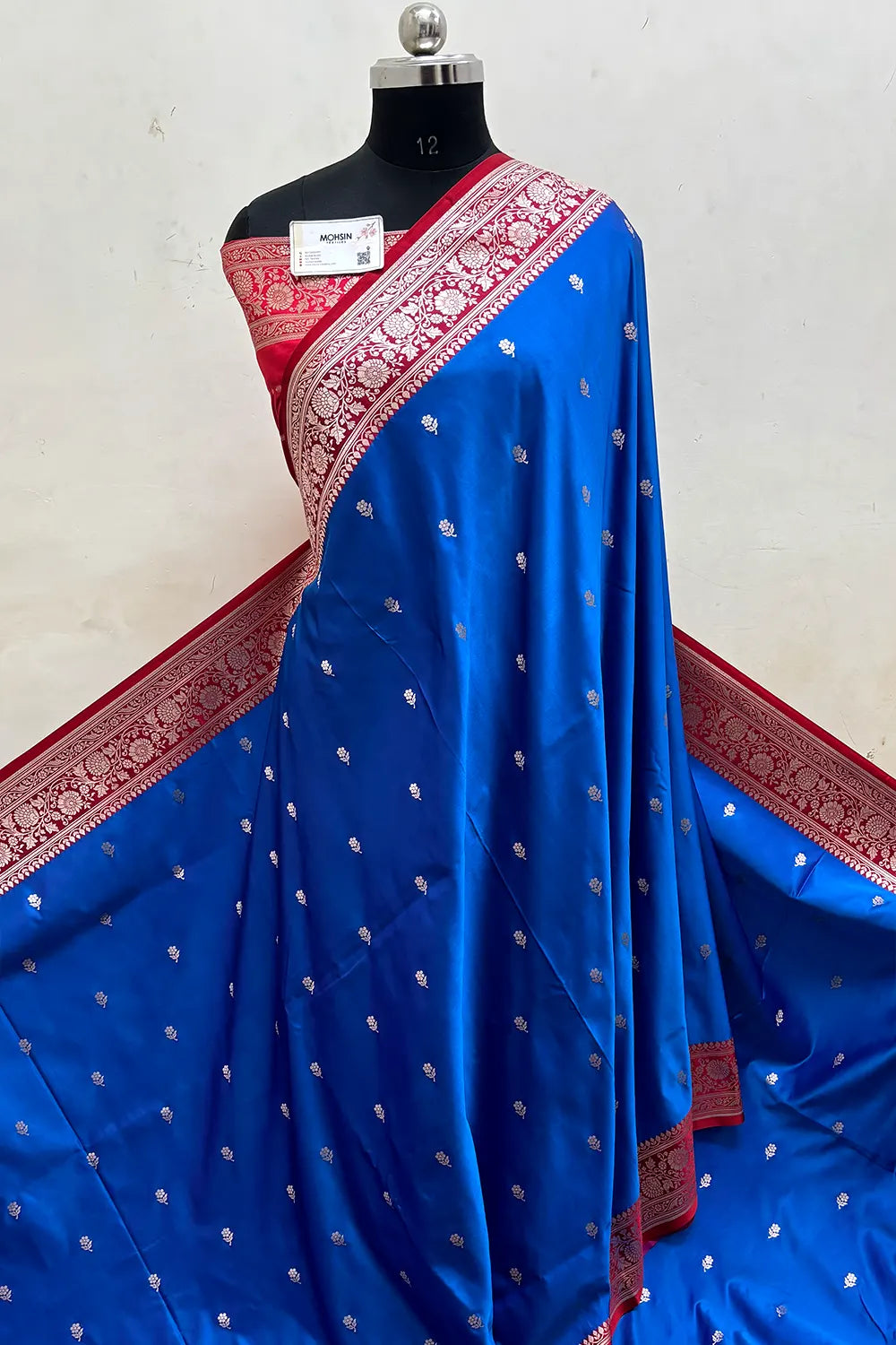 Firozi and Pinkish Red Lily Buti Katan Mashru Silk Banarasi Saree