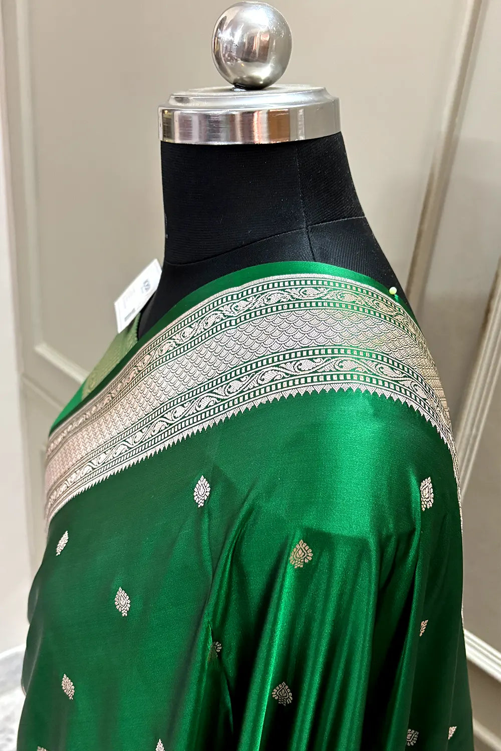 Green Wazir Buti Katan Silk Banarasi Saree
