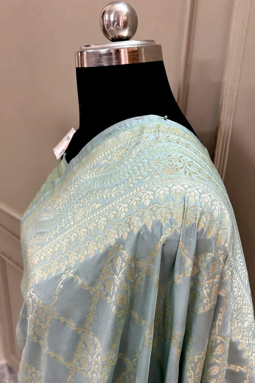 Grey Pi Jaal Katan Silk Banarasi Saree 