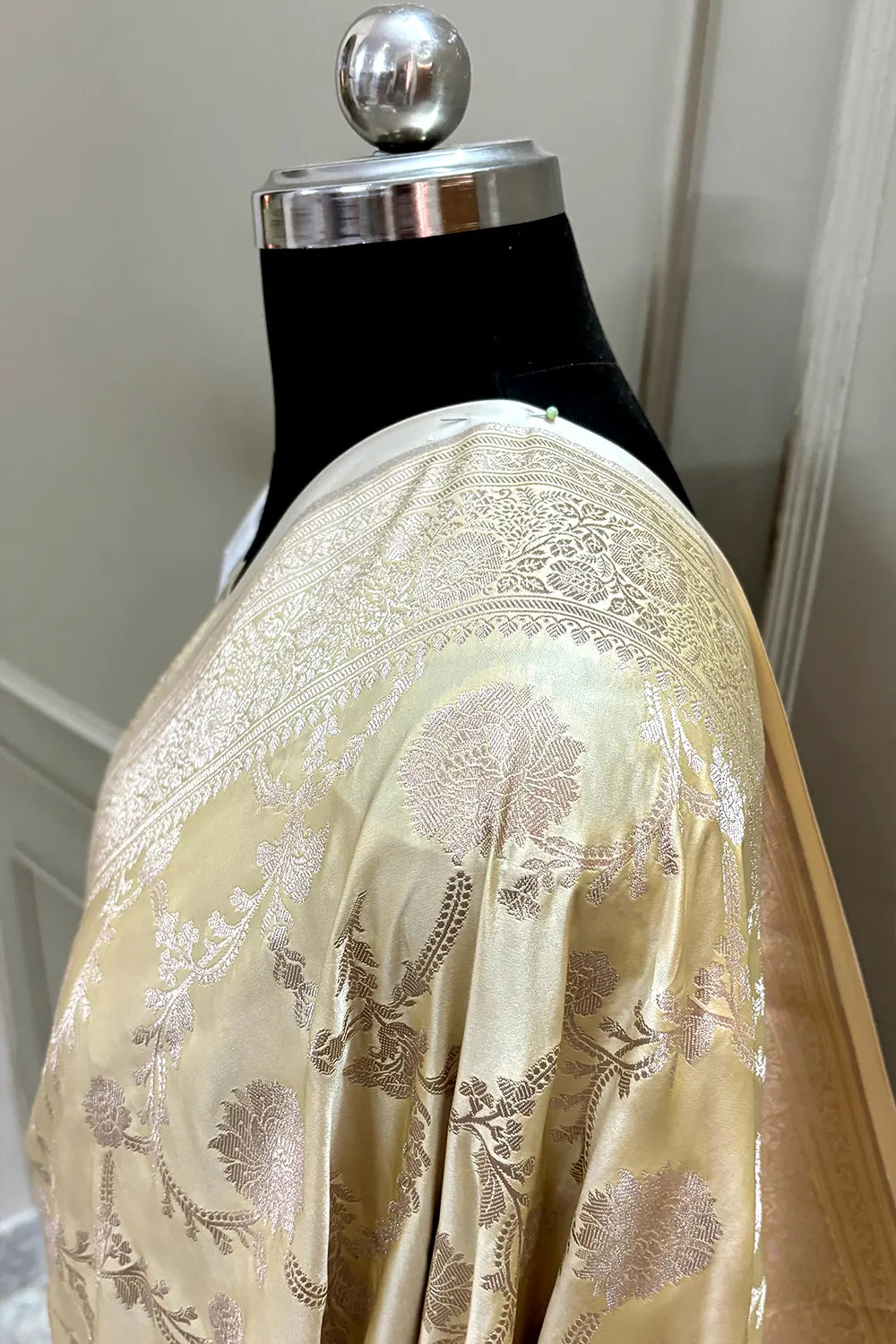 Light Yellow Laabela Jaal Katan Silk Banarasi Saree