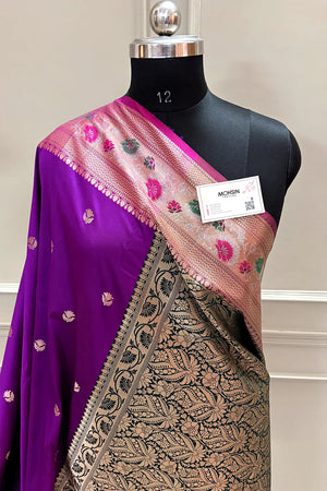 Magenta and Bottle Green Buti Banarasi Silk Saree