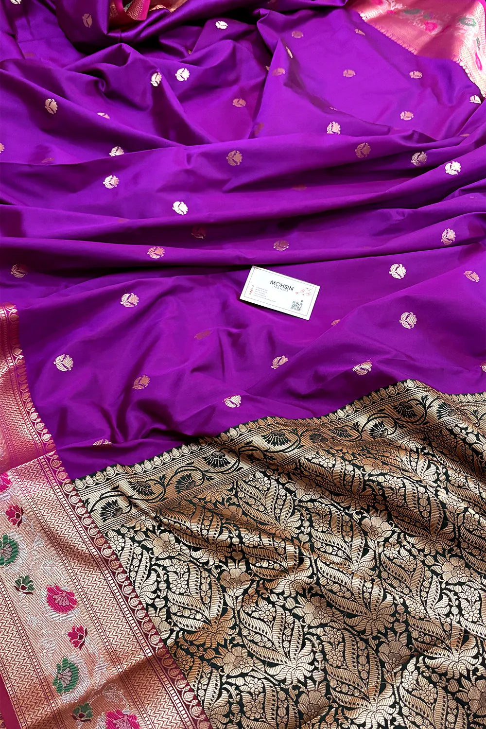 Magenta and Bottle Green Buti Banarasi Silk Saree