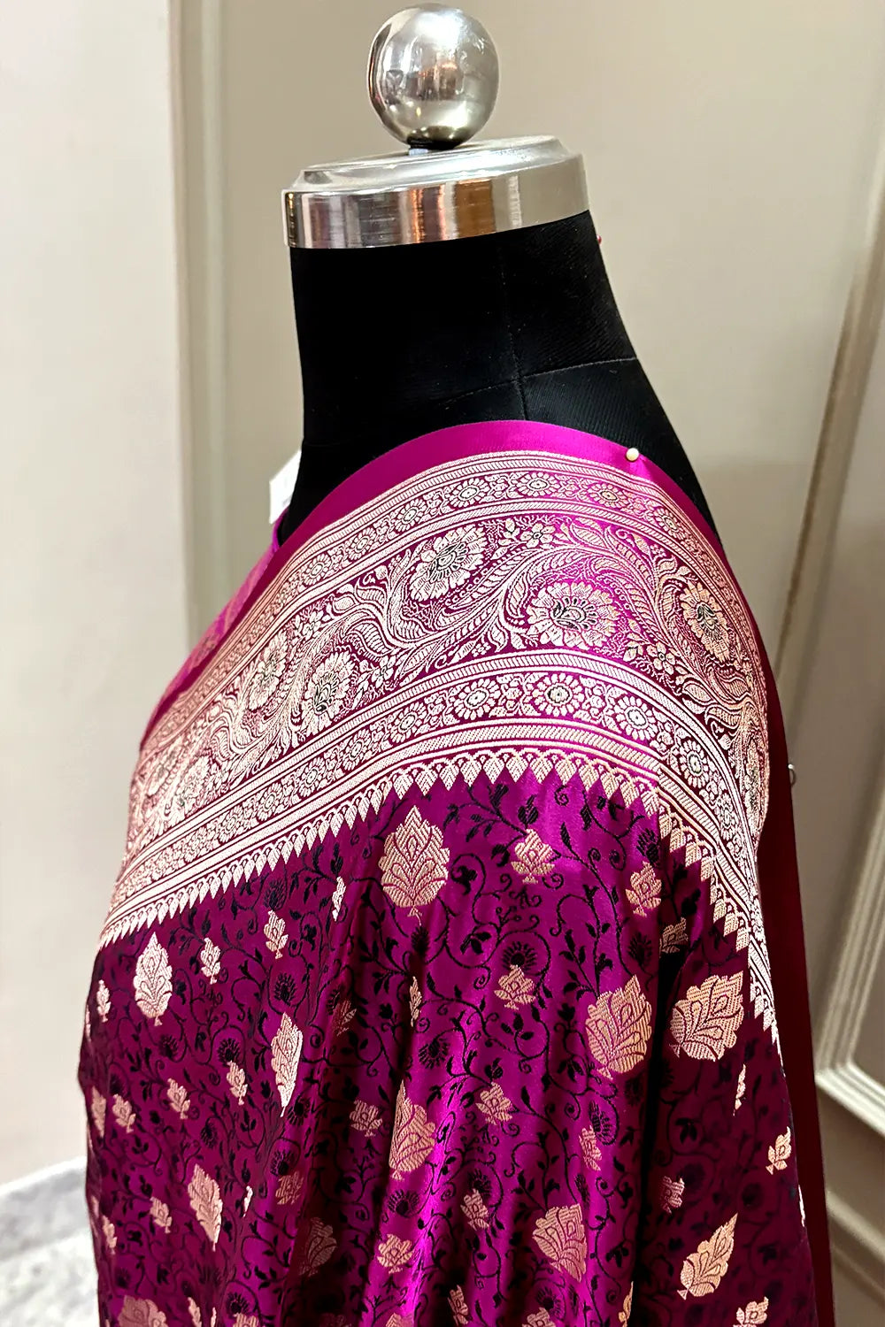 Magenta Chunni Munni Katan Silk Banarasi