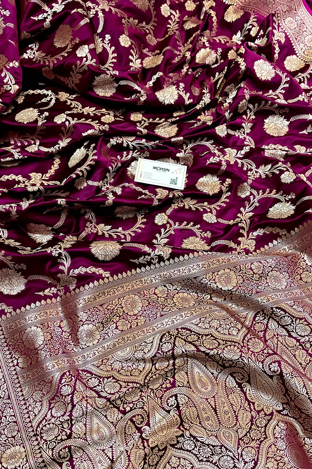 Magenta Laabela Jaal Katan Silk Banarasi Saree
