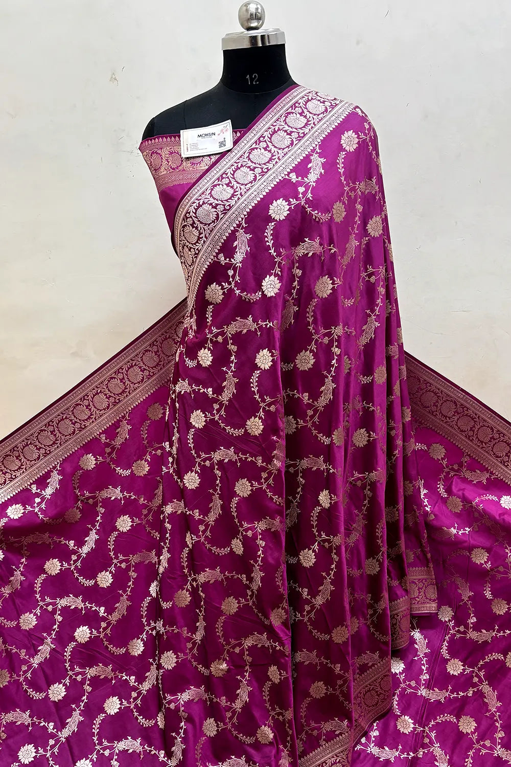 Magenta Makra Jaal Katan Silk Banarasi Saree