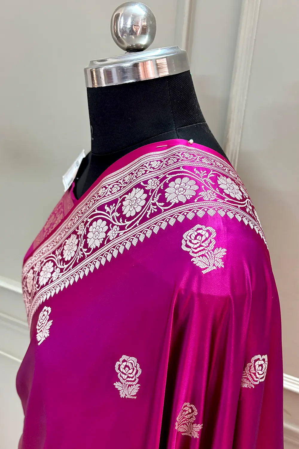 Magenta Rose Buti Katan Silk Banarasi Saree