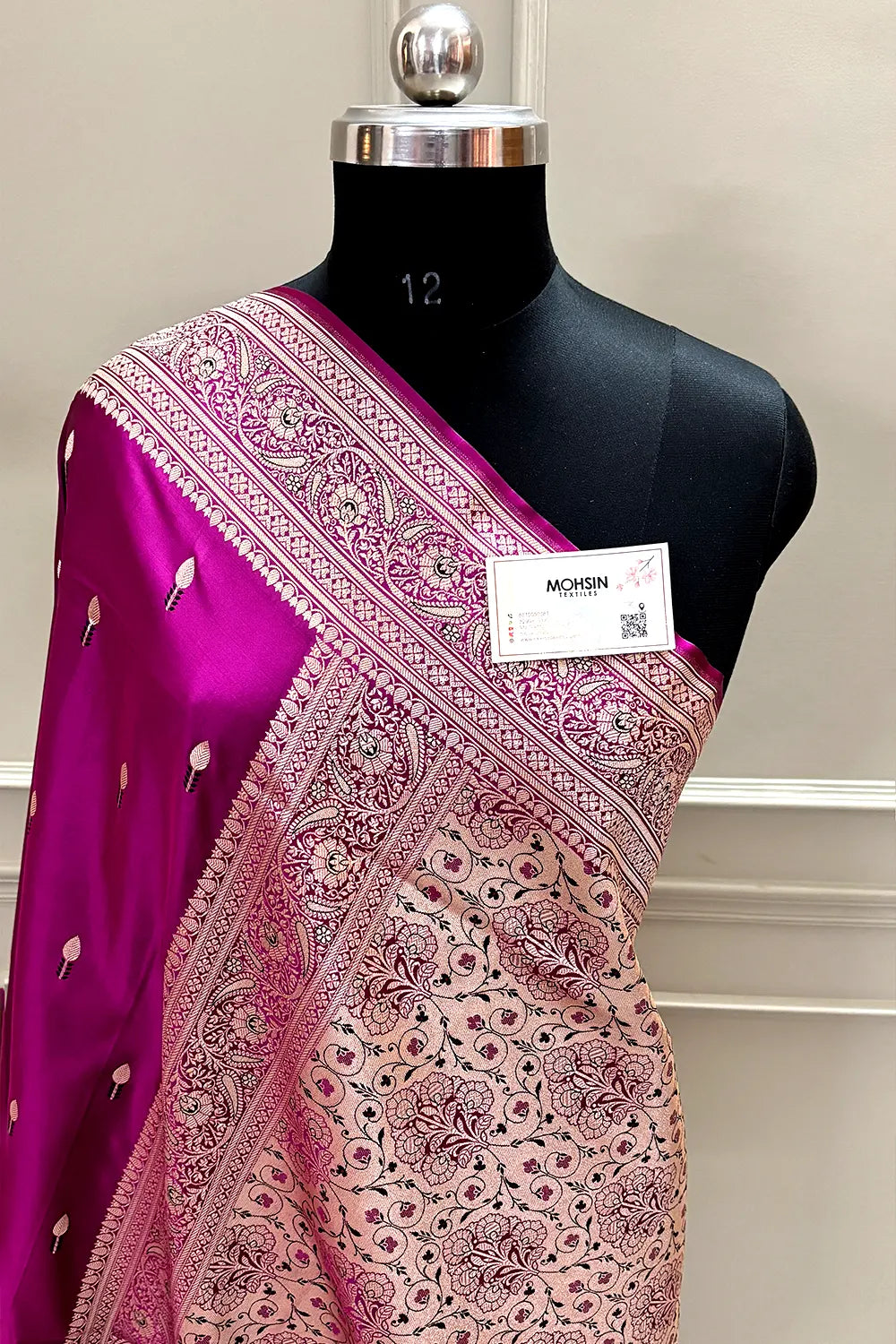 Magenta Tilak Buti Katan Silk Banarasi Saree