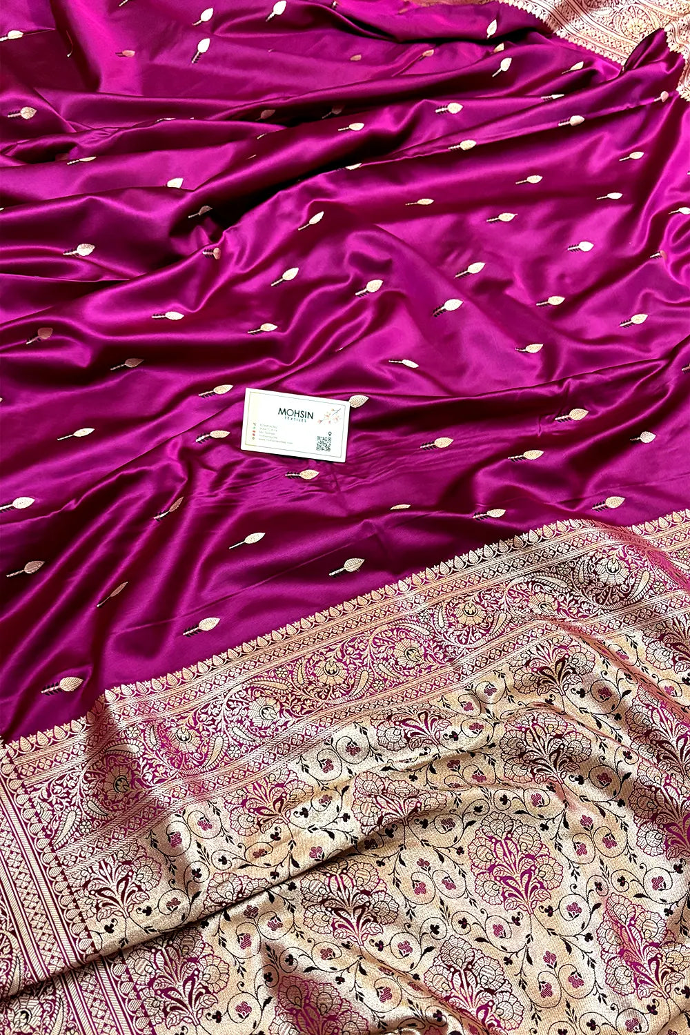 Magenta Tilak Buti Katan Silk Banarasi Saree