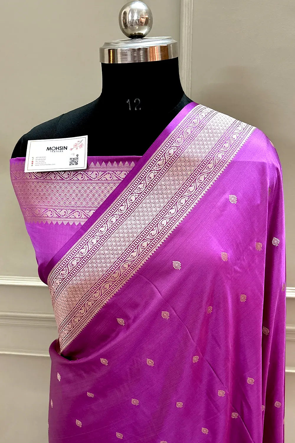 Magenta Wazir Buti Katan Silk Banarasi Saree