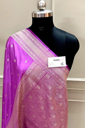 Magenta Wazir Buti Katan Silk Banarasi Saree