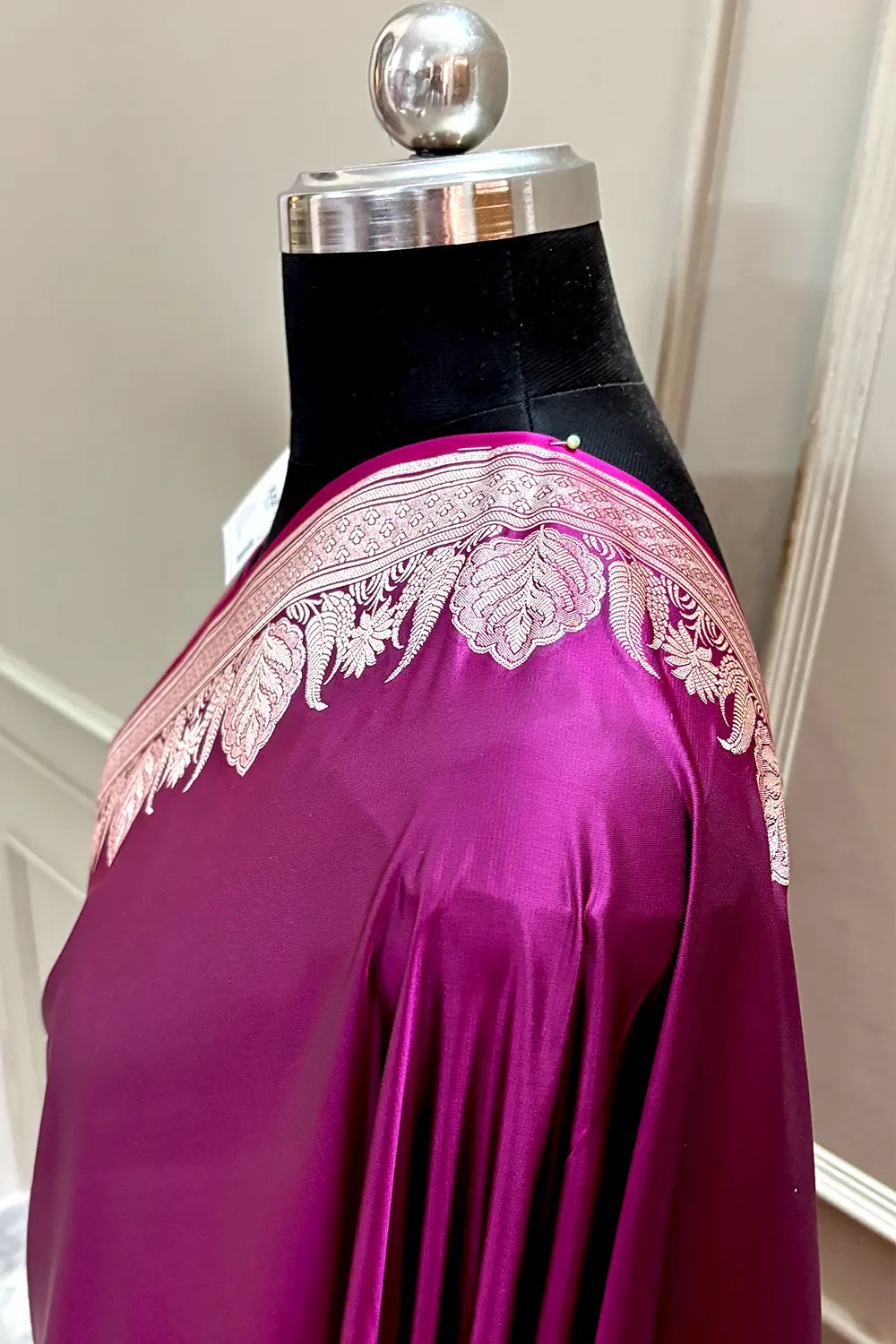 Magenta Zari Border Plain Katan Silk Banarasi Saree