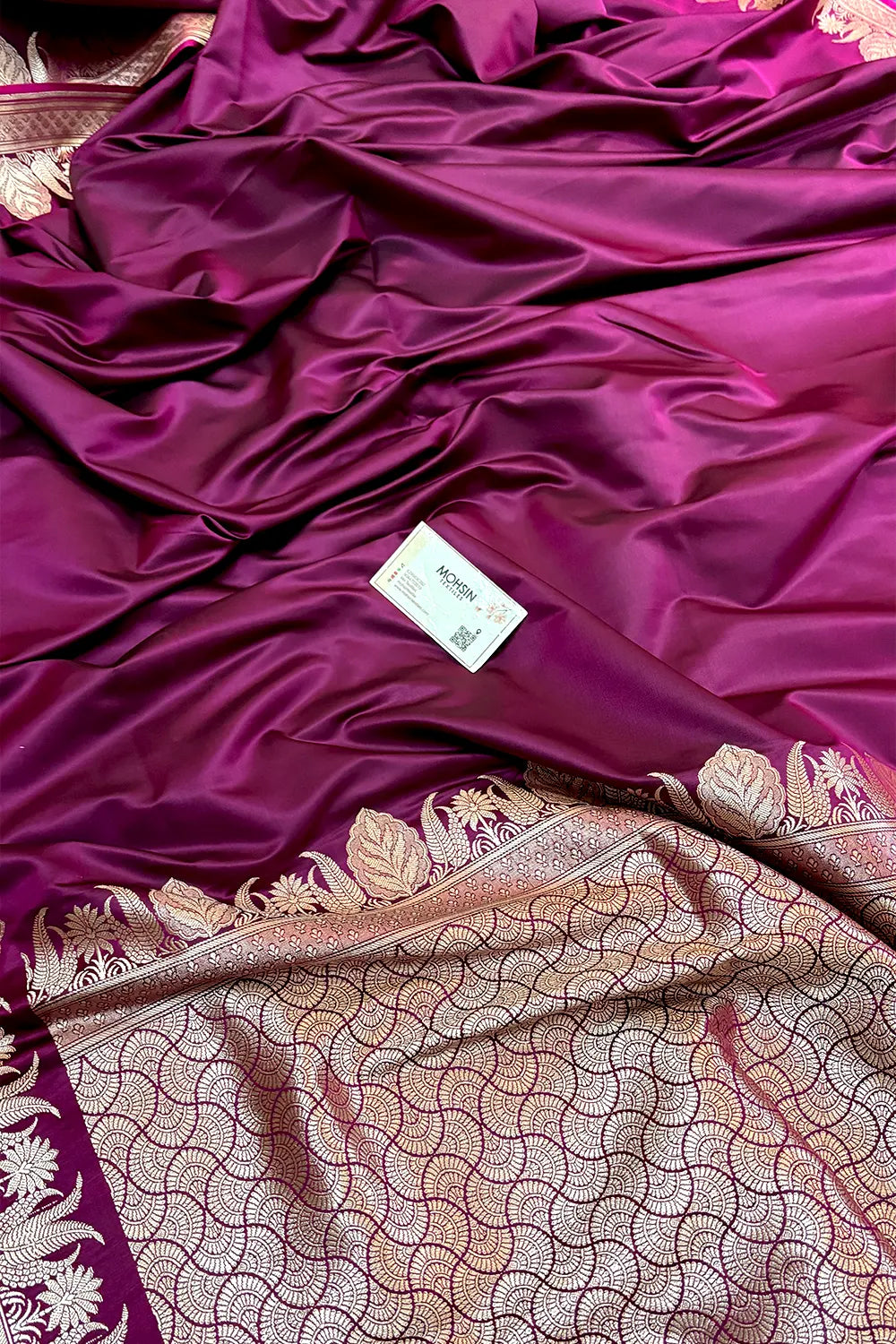 Magenta Zari Border Plain Katan Silk Banarasi Saree