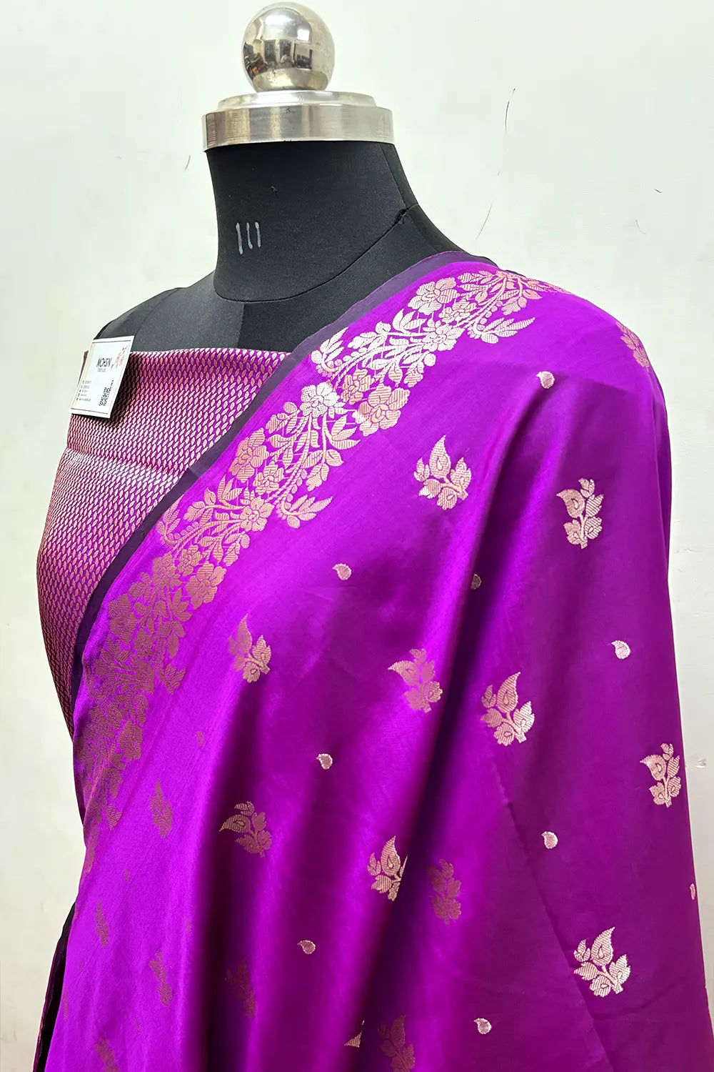 Magenta Zari Semi Katan Silk Banarasi Saree