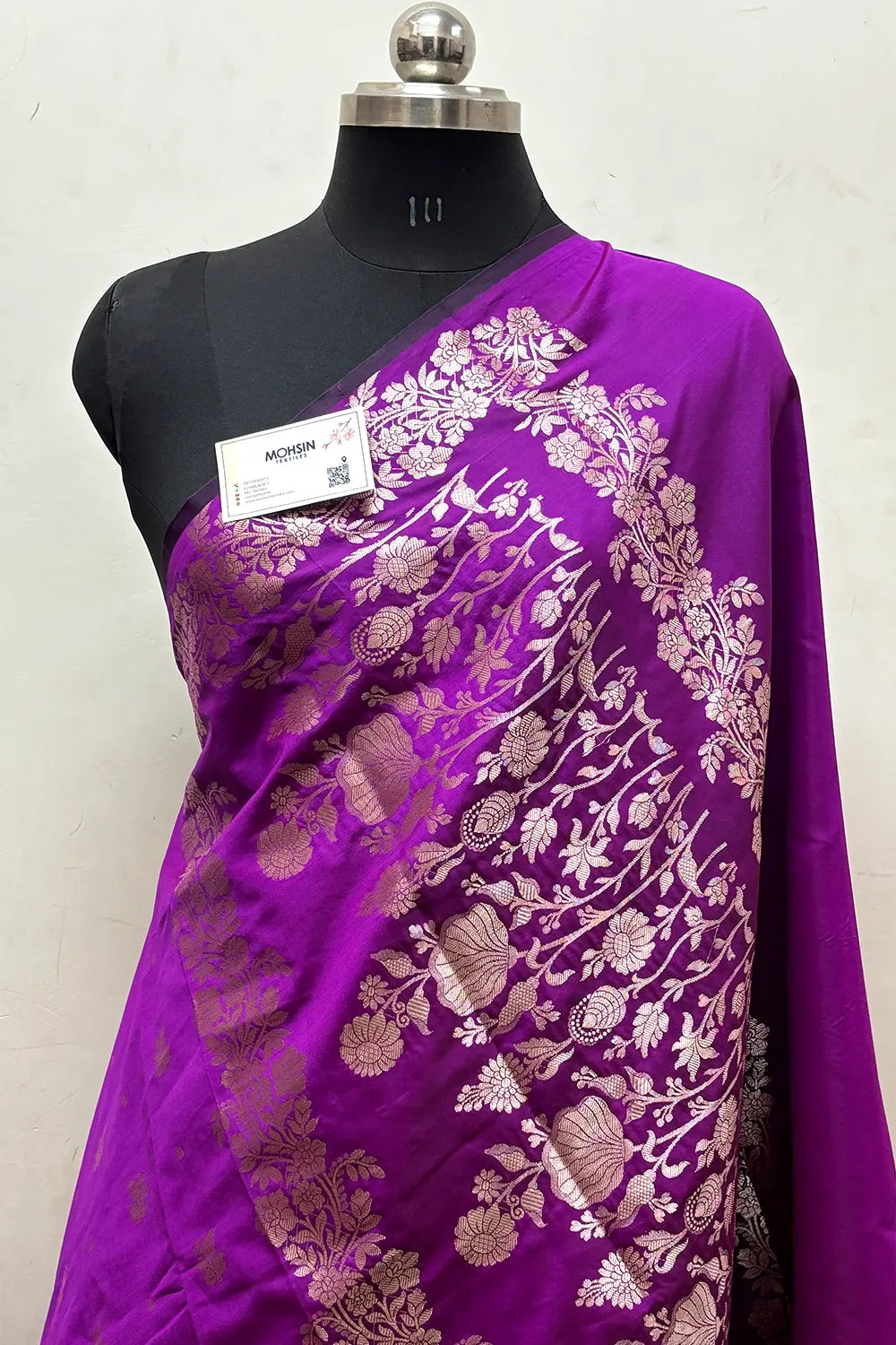 Magenta Zari Semi Katan Silk Banarasi Saree