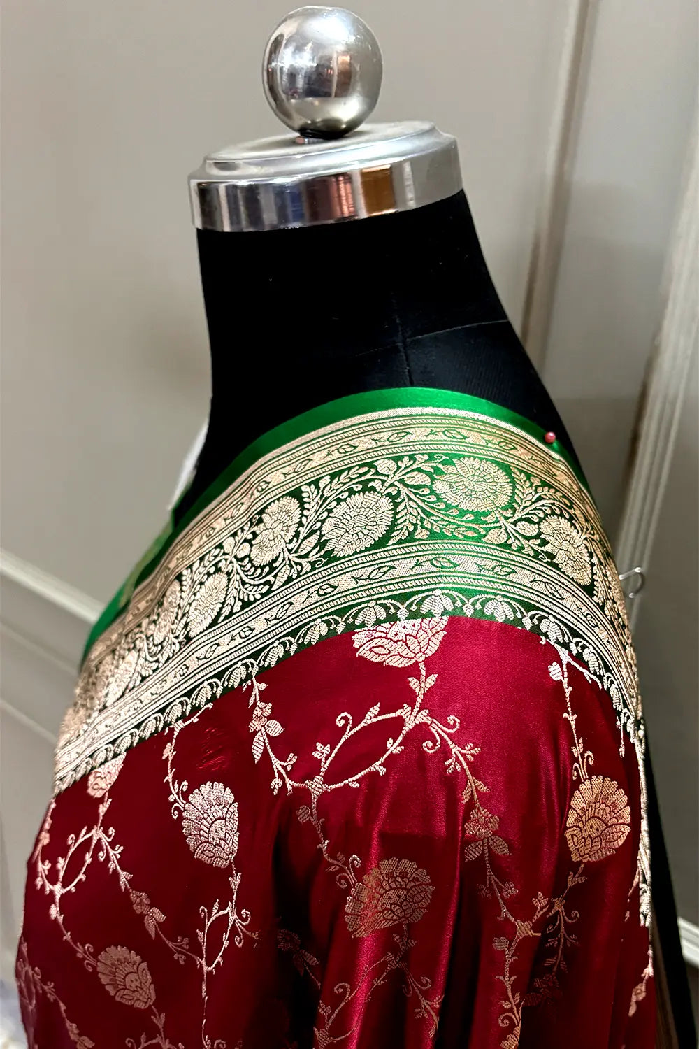 Maroon and Green Ropeway Jaal Katan Mashru Silk Banarasi Saree