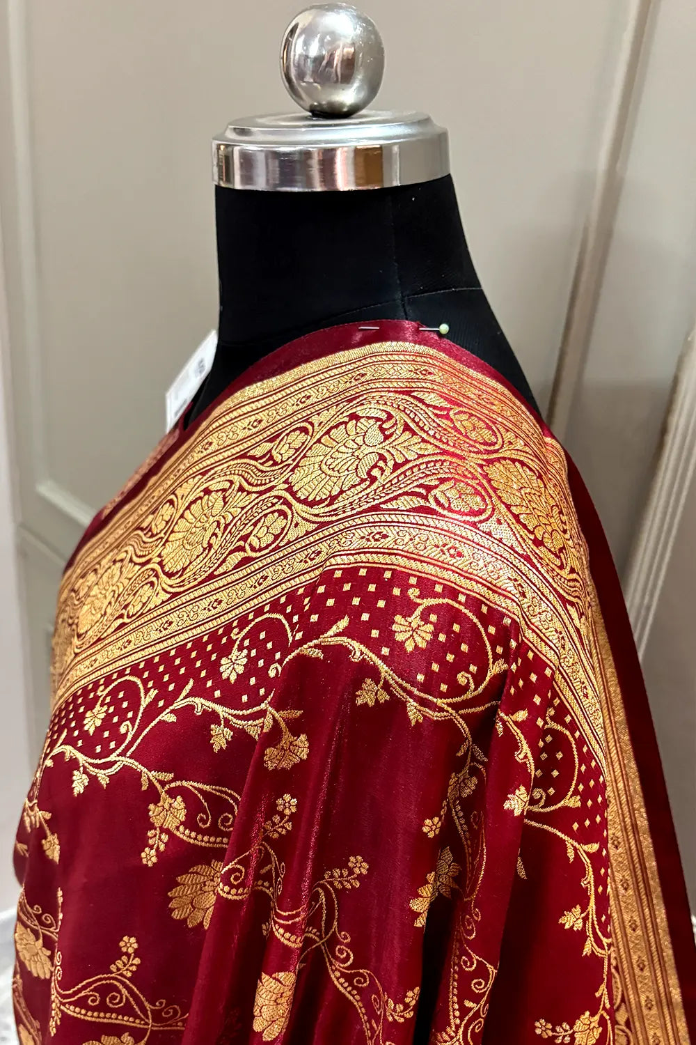 Maroon Bhawar Jaal Satin Silk Banarasi Saree