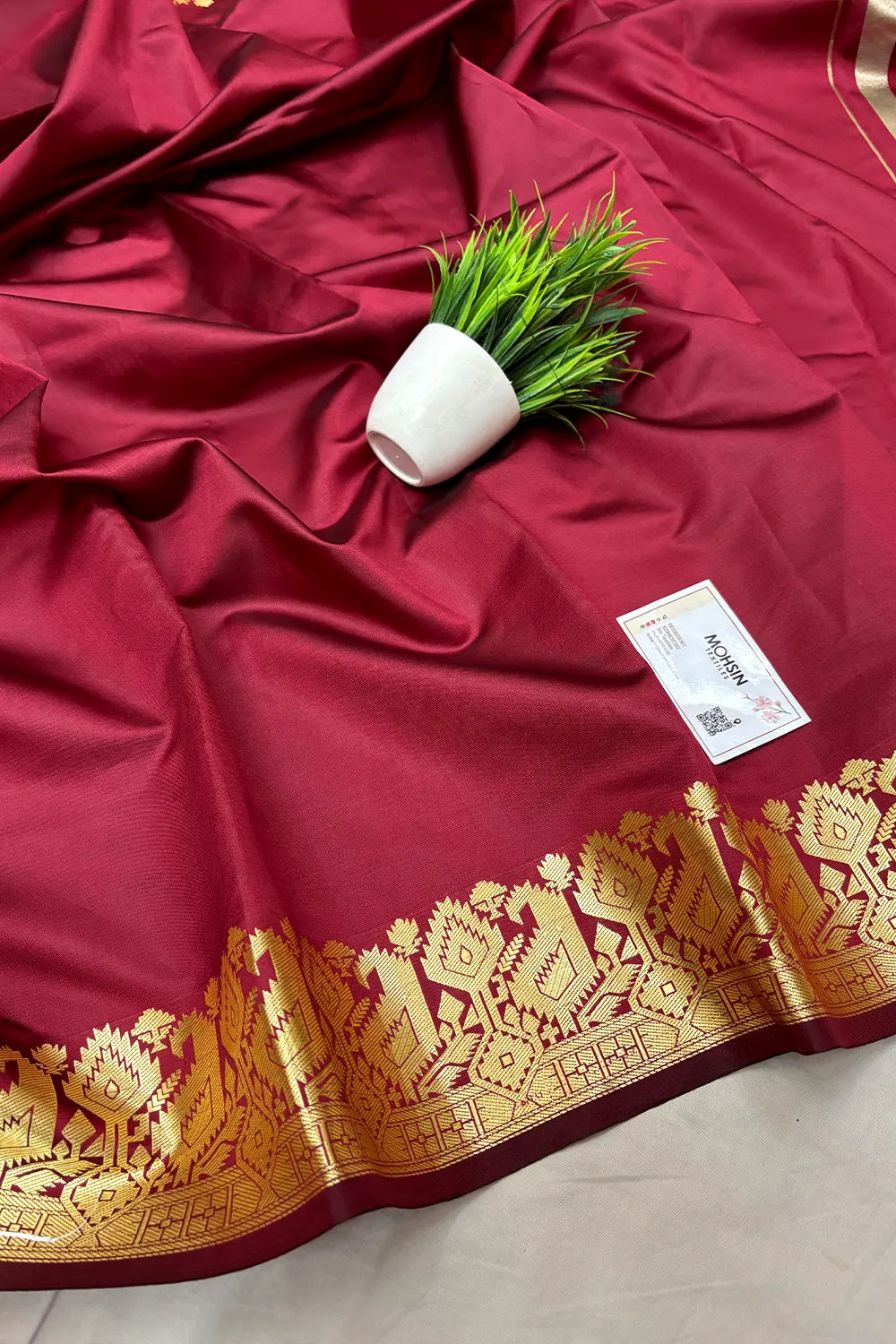 Maroon Plain Semi Katan Silk Banarasi Saree