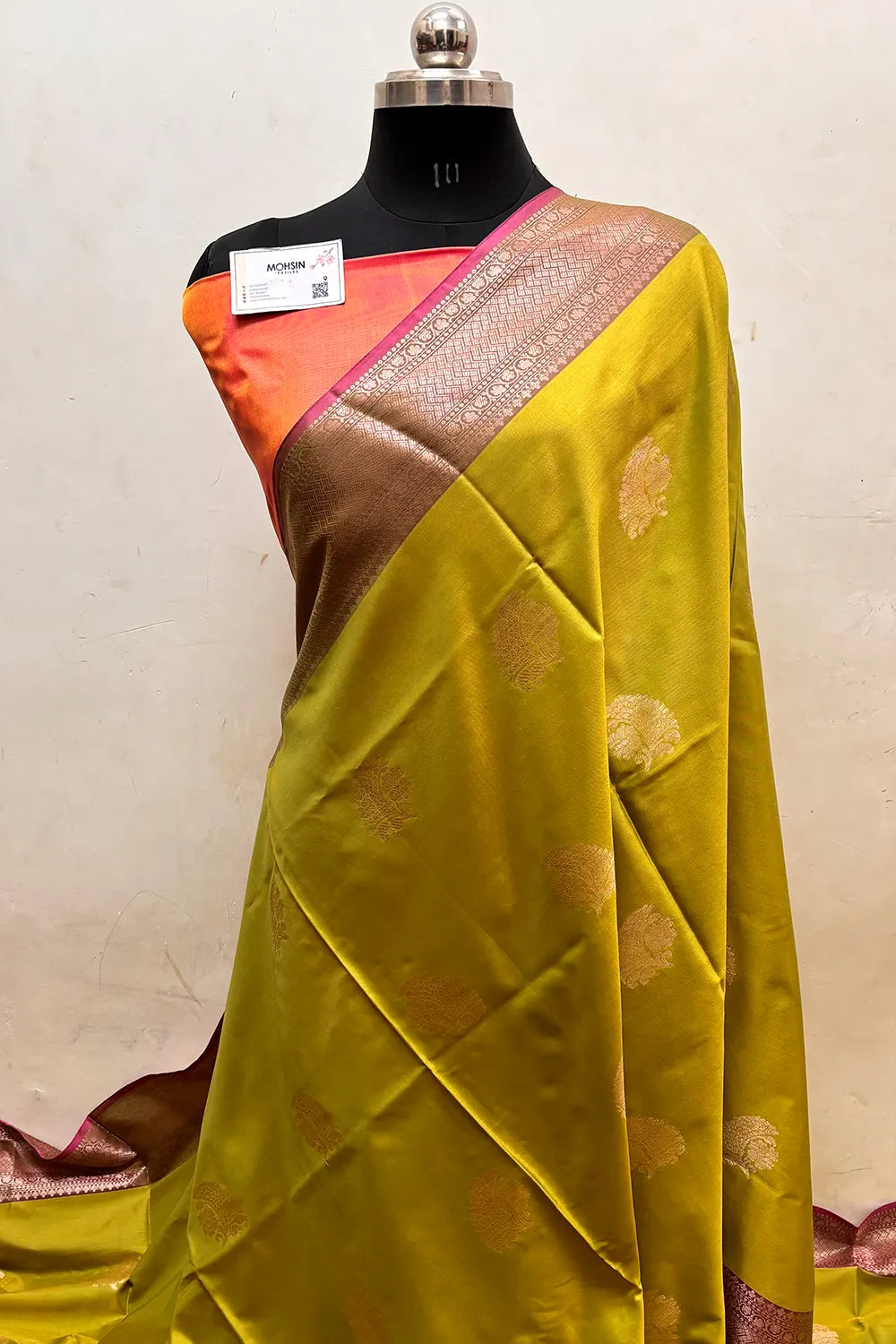 Mehendi and Pink Zari Semi Katan Silk Banarasi Saree