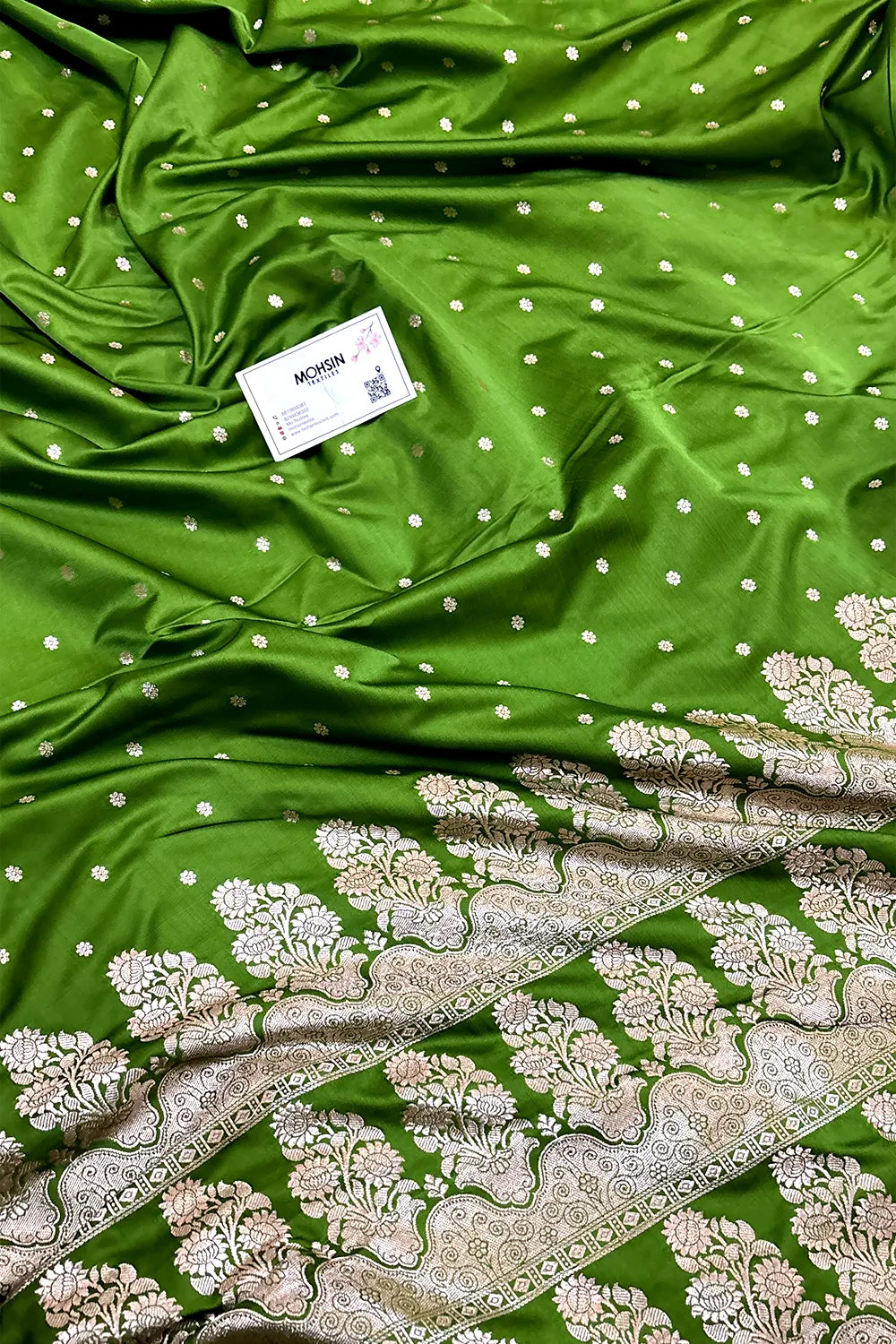 Mehendi Green Hawahawai Buti Katan Silk Banarasi Saree