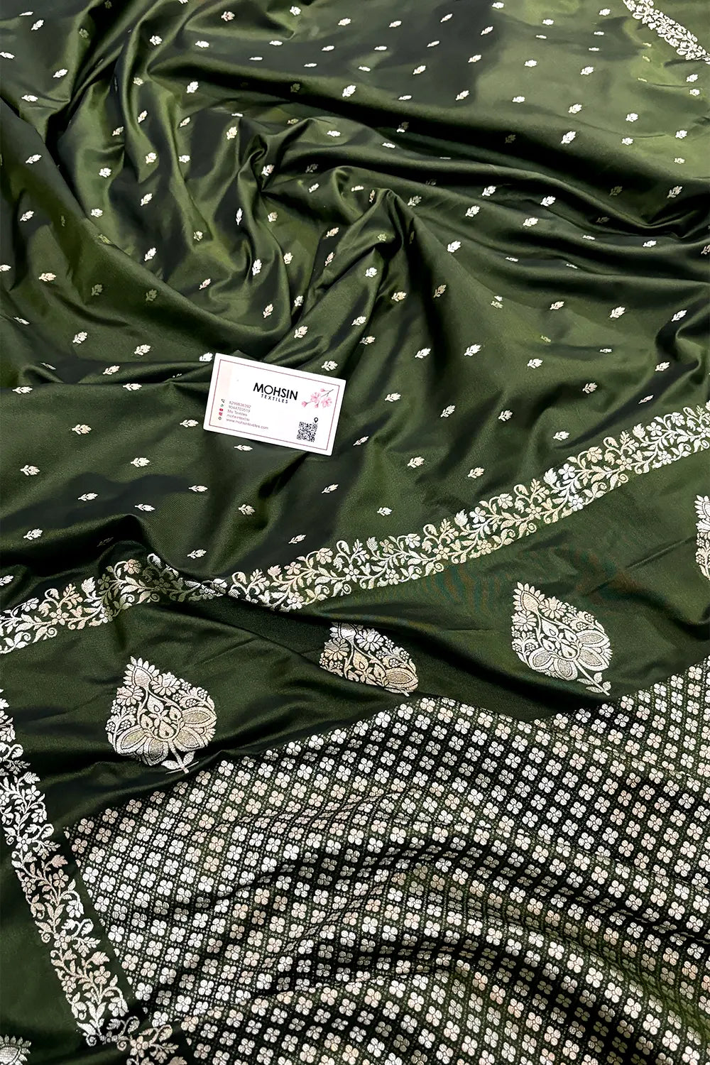 Mehendi Hukum Buti Katan Silk Banarasi Saree