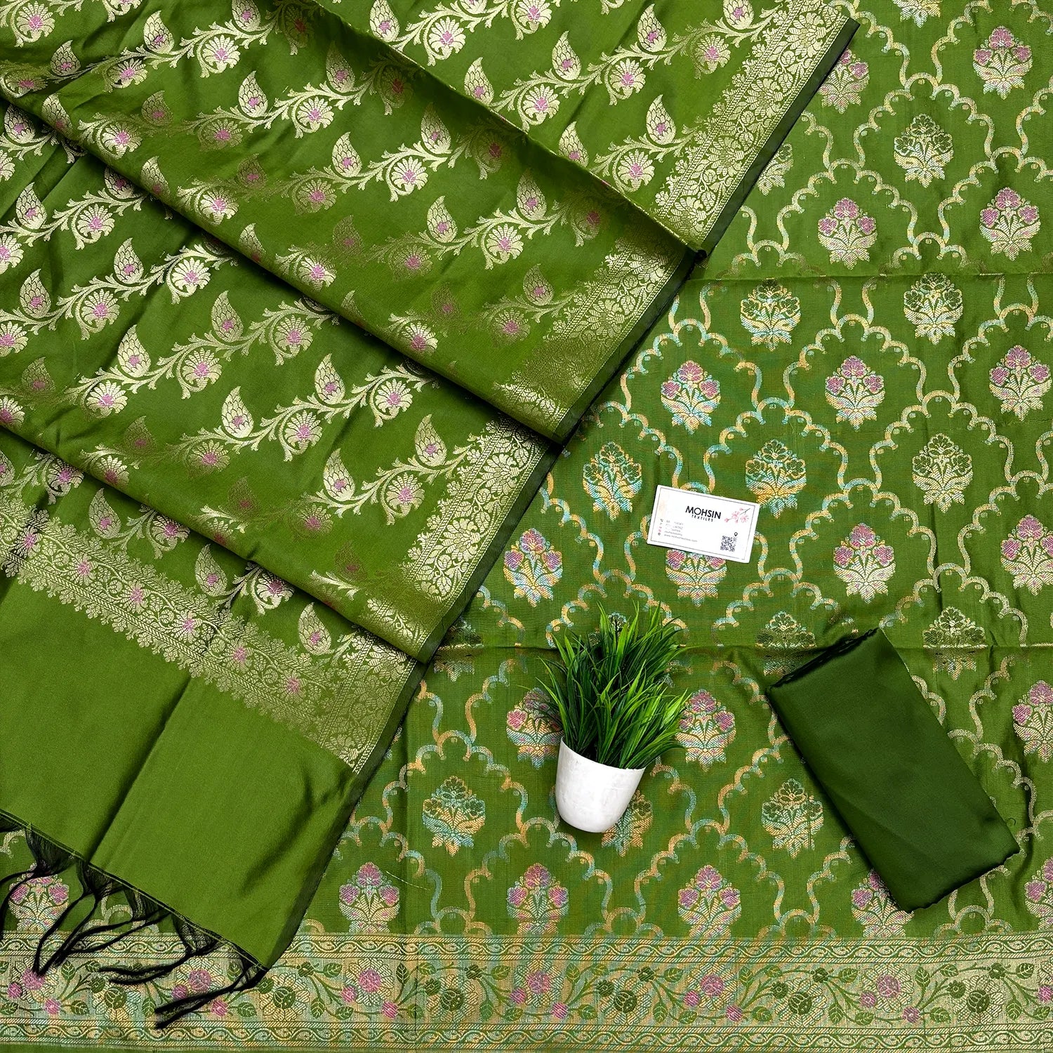 Mehendi Semi Katan Silk Banarasi Silk Suit