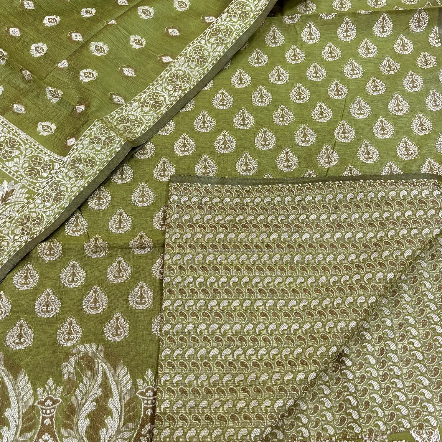 Mehendi Surahi Buti Cotton Silk Banarasi Suit