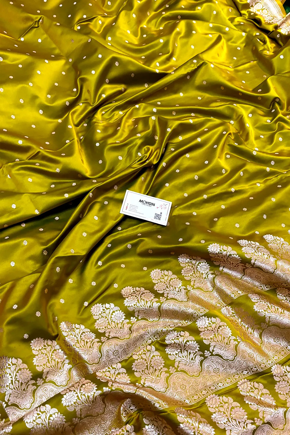 Mehendi Yellow Hawahawai Buti Katan Silk Banarasi Saree