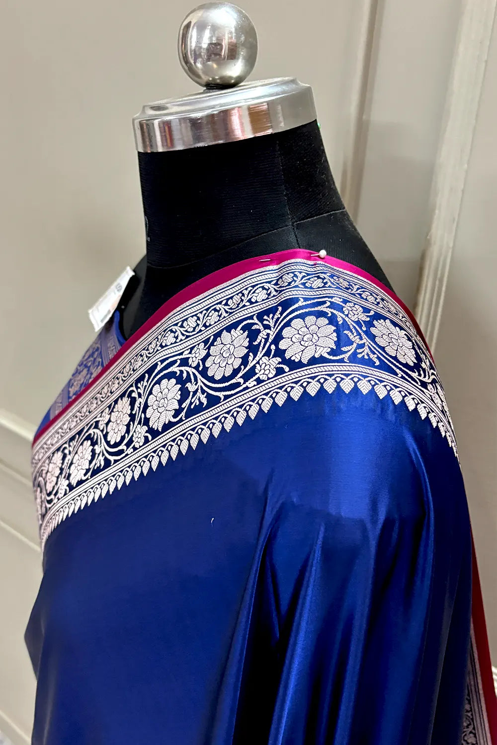 Navy Blue Plain Zari Border Katan Silk Banarasi Saree