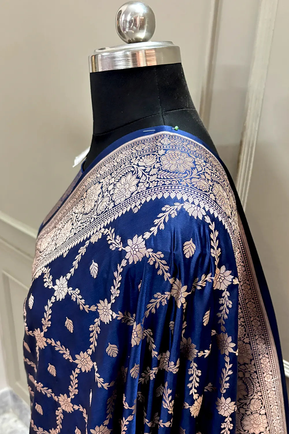 Navy Blue Qaidi Buti Katan Silk Banarasi Saree