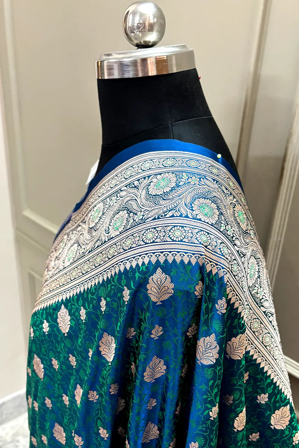 Peacock Blue Chunni Munni Buti Katan Silk Banarasi Saree