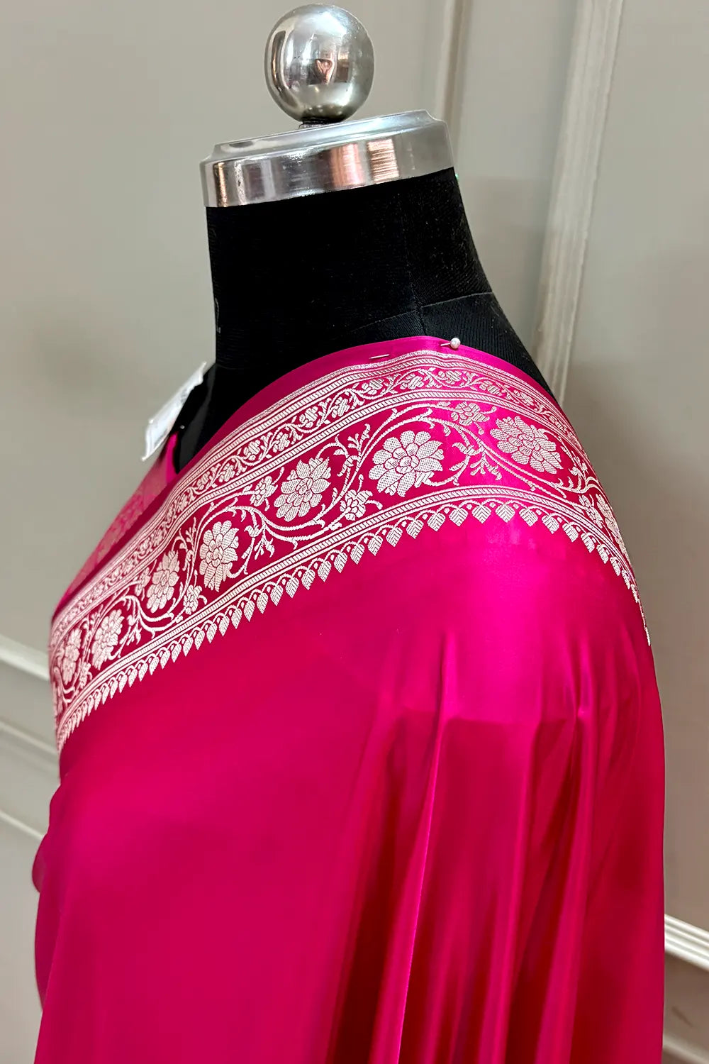 Pink Plain Zari Border Katan Silk Banarasi Saree